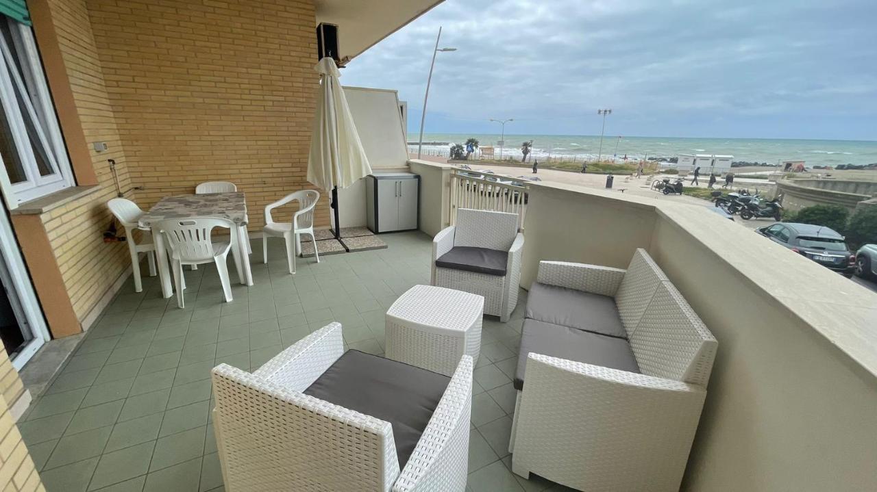 La Terrazza Sul Porto Apartamento Lido di Ostia Exterior foto