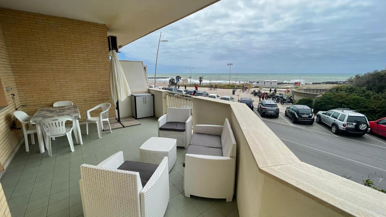 La Terrazza Sul Porto Apartamento Lido di Ostia Exterior foto