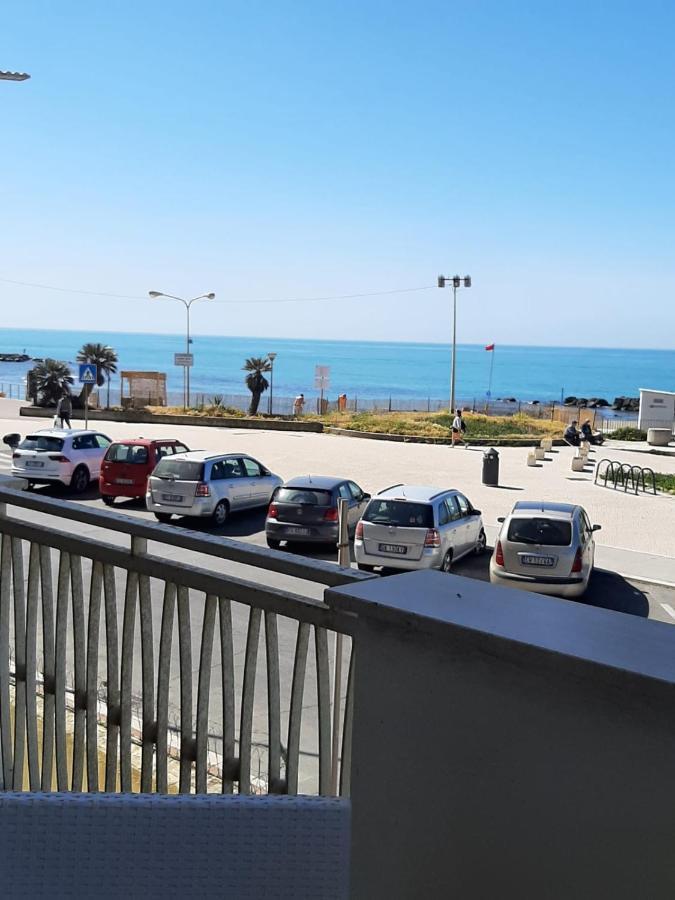 La Terrazza Sul Porto Apartamento Lido di Ostia Exterior foto